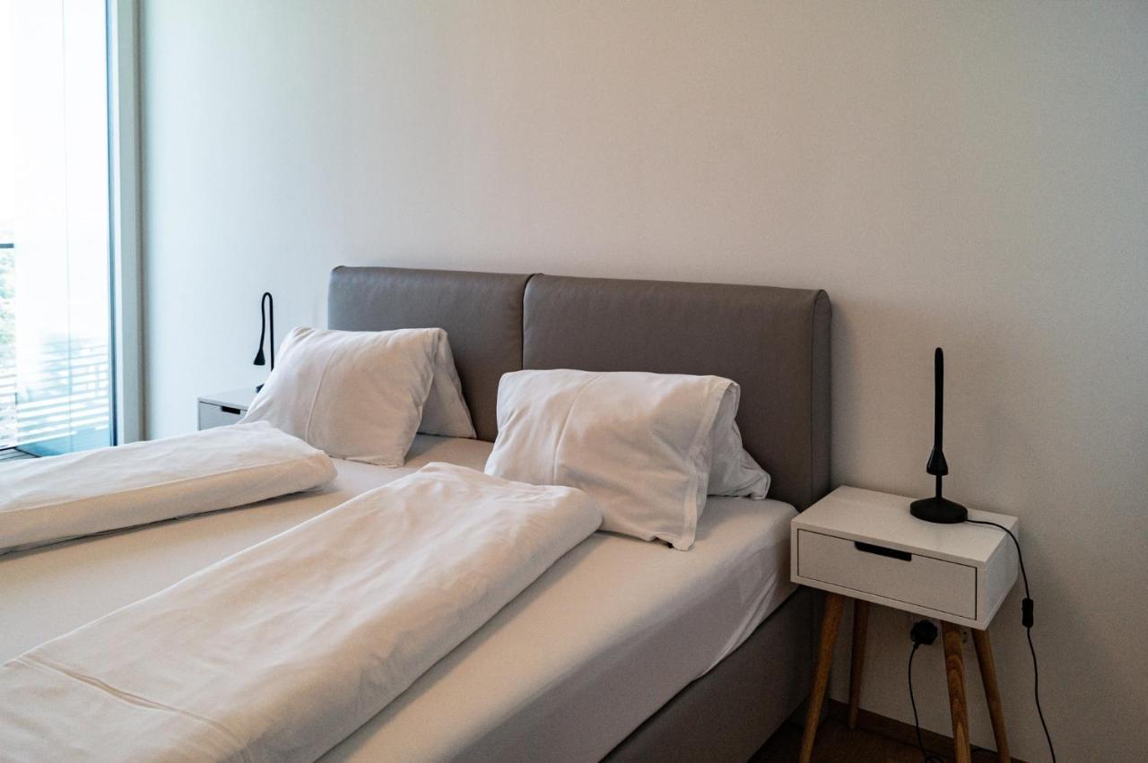 Diamondview Luxury Apartments Wina Bagian luar foto
