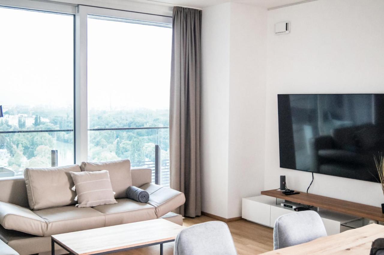 Diamondview Luxury Apartments Wina Bagian luar foto