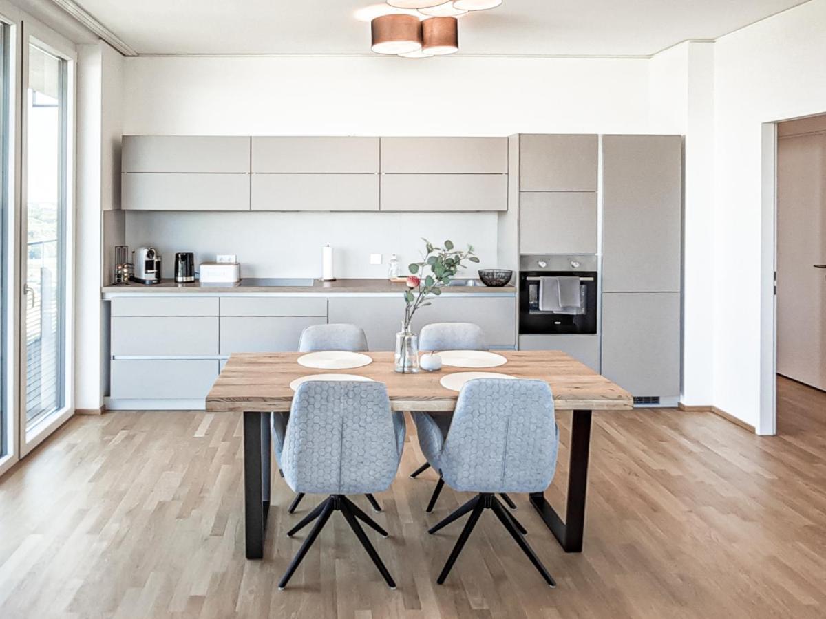 Diamondview Luxury Apartments Wina Bagian luar foto